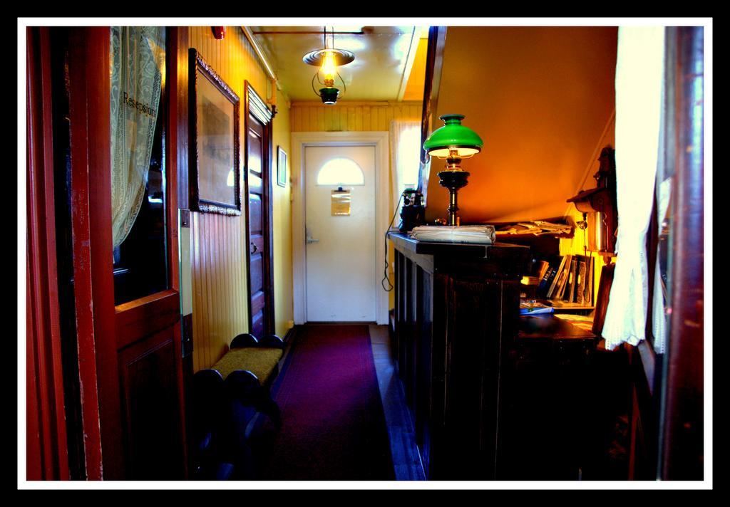Paulsens Hotel Люнгдал Экстерьер фото
